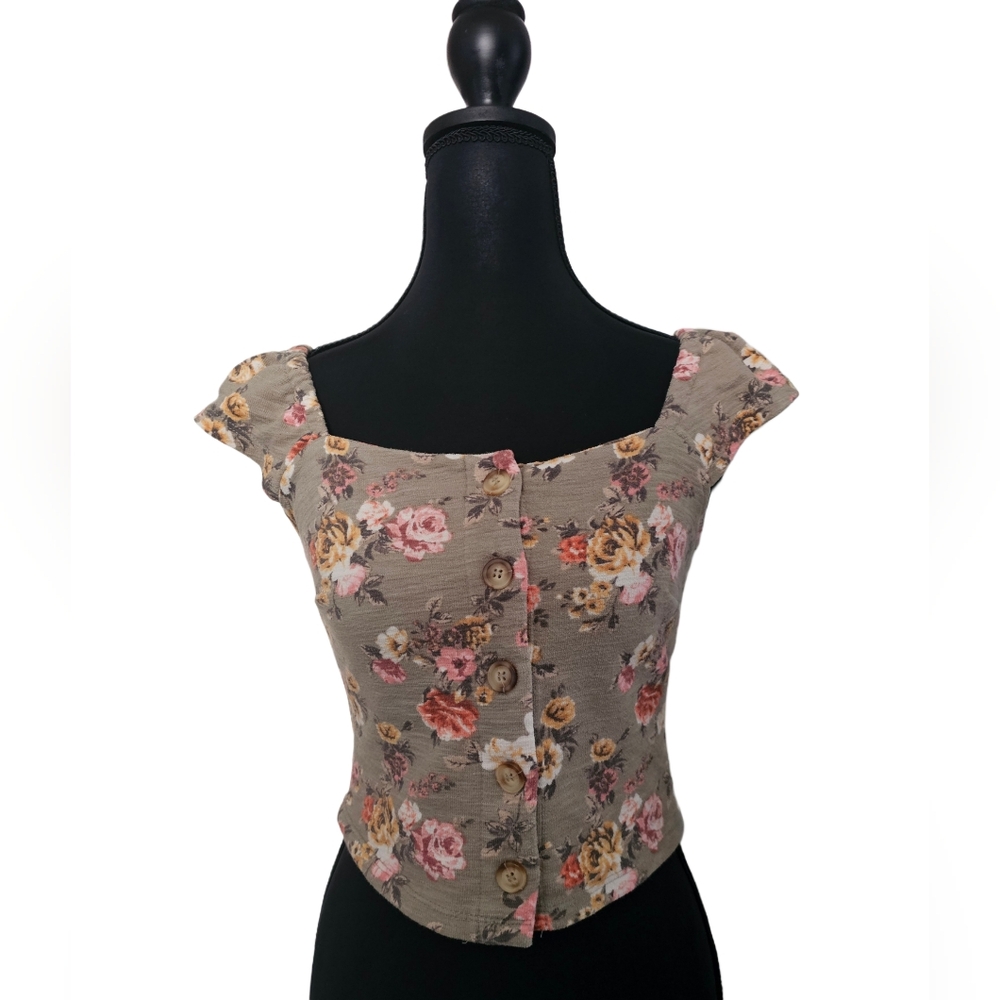 Rewind- Floral Button-Down Women's Top